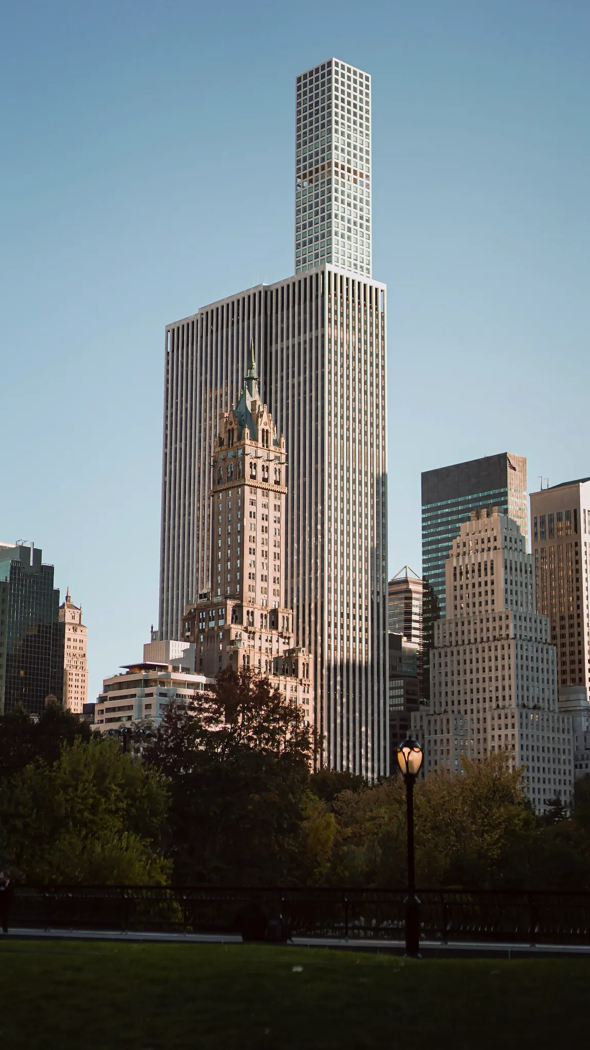 An image of a global market skyline